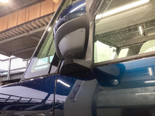 タント ファンクロスターボ　衝突被害軽減ブレーキ　横滑り防止装置　オートハイビーム　アイドリングストップ　ステアリングスイッチ　オートライト　キーフリー　オートエアコン　ナビ　ドラレコ　パノラマカメラ　ＥＴＣ　マットバイザー（22枚目）