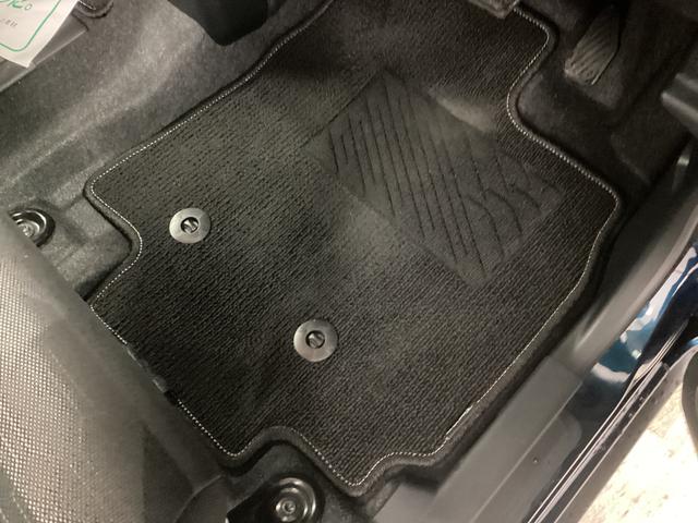 タント ファンクロスターボ　衝突被害軽減ブレーキ　横滑り防止装置　オートハイビーム　アイドリングストップ　ステアリングスイッチ　オートライト　キーフリー　オートエアコン　ナビ　ドラレコ　パノラマカメラ　ＥＴＣ　マットバイザー（24枚目）