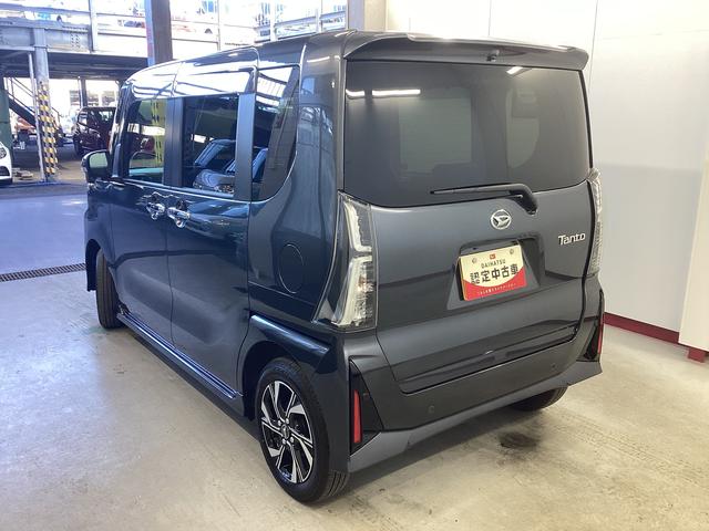 タント カスタムＸ　衝突被害軽減ブレーキ　横滑り防止装置　オートハイビーム　アイドリングストップ　ステアリングスイッチ　オートライト　キーフリーシステム　オートエアコン　パノラマカメラ　マット　バイザー（9枚目）