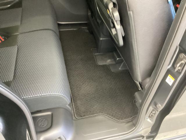 タント カスタムＸ　衝突被害軽減ブレーキ　横滑り防止装置　オートハイビーム　アイドリングストップ　ステアリングスイッチ　オートライト　キーフリーシステム　オートエアコン　パノラマカメラ　マット　バイザー（26枚目）