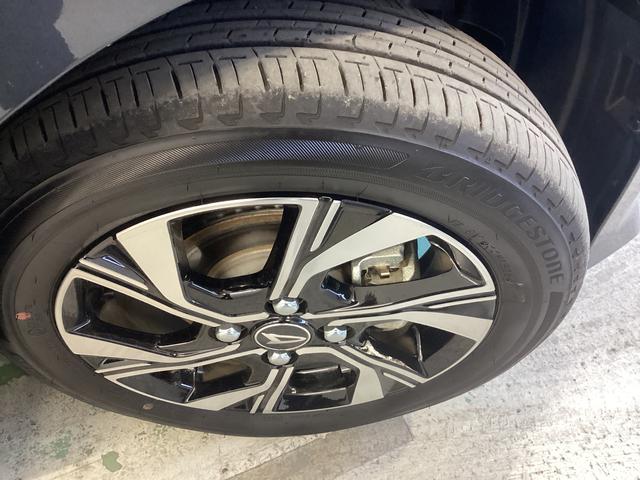 タント カスタムＸ　衝突被害軽減ブレーキ　横滑り防止装置　オートハイビーム　アイドリングストップ　ステアリングスイッチ　オートライト　キーフリーシステム　オートエアコン　パノラマカメラ　マット　バイザー（39枚目）