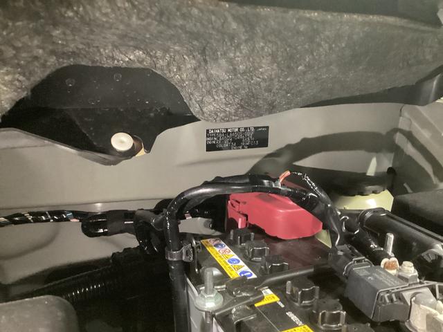 タント ファンクロス　衝突被害軽減ブレーキ　横滑り防止装置　オートハイビーム　アイドリングストップ　ステアリングスイッチ　オートライト　キーフリーシステム　オートエアコン　ナビ　ドラレコ　パノラマカメラ　ＥＴＣ　マット（18枚目）