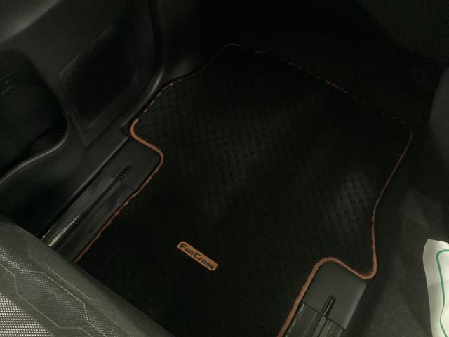 タント ファンクロス　衝突被害軽減ブレーキ　横滑り防止装置　オートハイビーム　アイドリングストップ　ステアリングスイッチ　オートライト　キーフリーシステム　オートエアコン　ナビ　ドラレコ　パノラマカメラ　ＥＴＣ　マット（25枚目）