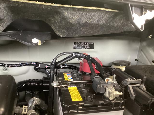 タント X 衝突被害軽減ブレーキ 横滑り防止装置 オートハイビーム アイドリングストップ ステアリングスイッチ オートライト キーフリーシステム オートエアコン パノラマカメラ マット バイザー(18枚目)