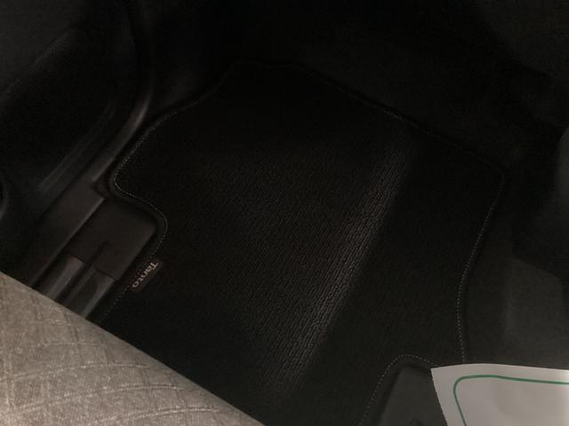 タント X 衝突被害軽減ブレーキ 横滑り防止装置 オートハイビーム アイドリングストップ ステアリングスイッチ オートライト キーフリーシステム オートエアコン パノラマカメラ マット バイザー(25枚目)