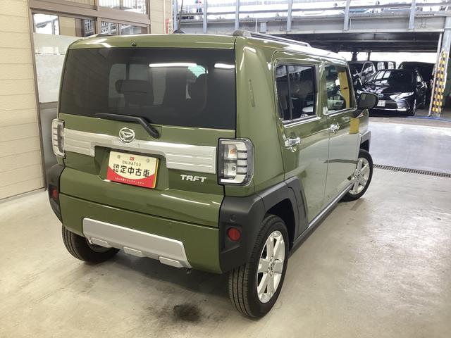 タフト Ｇ　クロムベンチャー　衝突被害軽減ブレーキ　横滑り防止装置　オートハイビーム　アイドリングストップ　ステアリングスイッチ　オートライト　キーフリーシステム　オートエアコン　ナビ　ドラレコ　パノラマカメラ　ＥＴＣ　マット（8枚目）