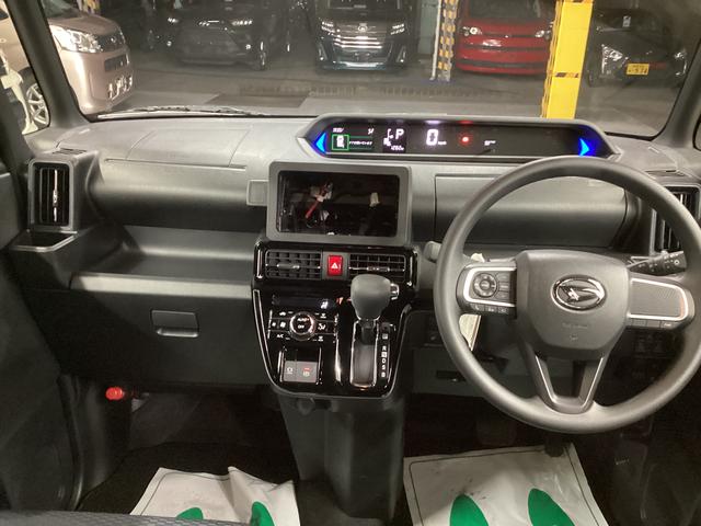 タント カスタムＸ　衝突被害軽減ブレーキ　横滑り防止装置　オートハイビーム　アイドリングストップ　ステアリングスイッチ　オートライト　キーフリーシステム　オートエアコン　パノラマカメラ　マット　バイザー（16枚目）