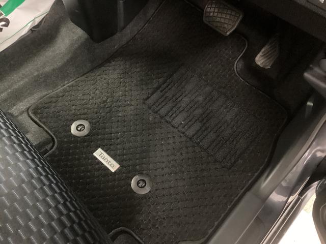 タント カスタムＸ　衝突被害軽減ブレーキ　横滑り防止装置　オートハイビーム　アイドリングストップ　ステアリングスイッチ　オートライト　キーフリーシステム　オートエアコン　パノラマカメラ　マット　バイザー（24枚目）