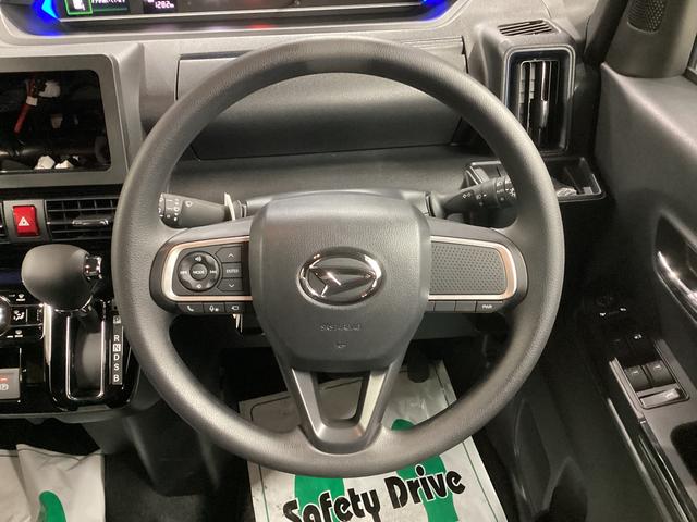 タント カスタムＸ　衝突被害軽減ブレーキ　横滑り防止装置　オートハイビーム　アイドリングストップ　ステアリングスイッチ　オートライト　キーフリーシステム　オートエアコン　パノラマカメラ　マット　バイザー（27枚目）