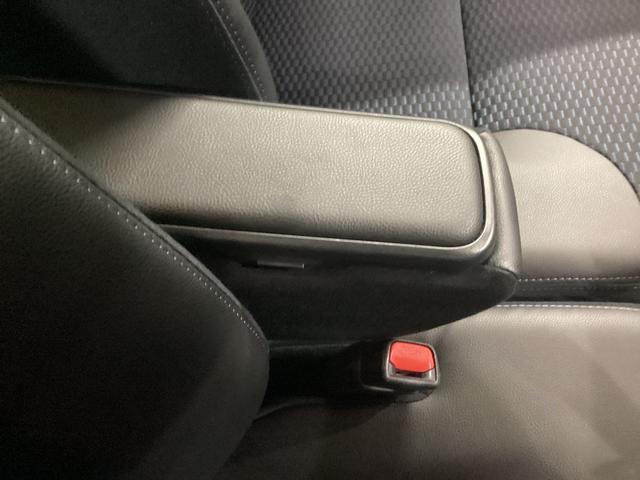 タント カスタムＸ　衝突被害軽減ブレーキ　横滑り防止装置　オートハイビーム　アイドリングストップ　ステアリングスイッチ　オートライト　キーフリーシステム　オートエアコン　パノラマカメラ　マット　バイザー（38枚目）