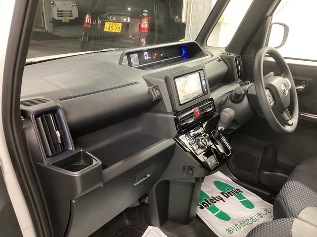 タント カスタムＸ　衝突被害軽減ブレーキ　横滑り防止装置　オートハイビーム　アイドリングストップ　ステアリングスイッチ　オートライト　キーフリー　オートエアコン　ナビ　ドラレコ　パノラマカメラ　ＥＴＣ　マット　バイザー（12枚目）