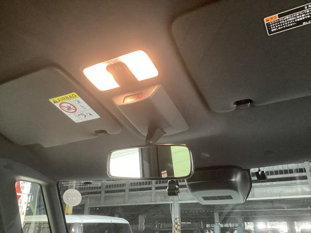 タント カスタムＸ　衝突被害軽減ブレーキ　横滑り防止装置　オートハイビーム　アイドリングストップ　ステアリングスイッチ　オートライト　キーフリー　オートエアコン　ナビ　ドラレコ　パノラマカメラ　ＥＴＣ　マット　バイザー（36枚目）