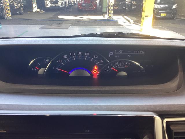 タント カスタムＲＳ　トップエディションＳＡＩＩ　衝突被害軽減ブレーキ　横滑り防止装置　アイドリングストップ　ステアリングスイッチ　オートライト　キーフリーシステム　オートエアコン　ナビ　バックカメラ　マット　バイザー（30枚目）