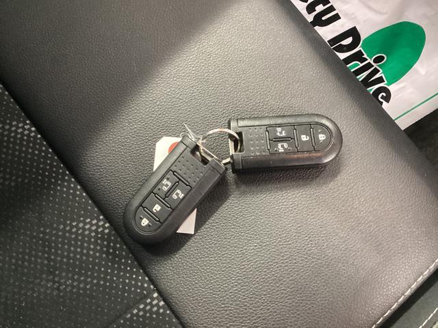 タント カスタムＲＳ　トップエディションＳＡＩＩ　衝突被害軽減ブレーキ　横滑り防止装置　アイドリングストップ　ステアリングスイッチ　オートライト　キーフリーシステム　オートエアコン　ナビ　バックカメラ　マット　バイザー（36枚目）