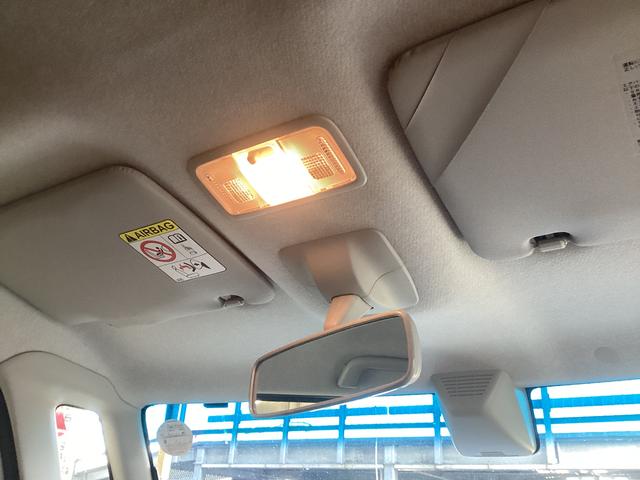 タント カスタムＲＳ　トップエディションＳＡＩＩ　衝突被害軽減ブレーキ　横滑り防止装置　アイドリングストップ　ステアリングスイッチ　オートライト　キーフリーシステム　オートエアコン　ナビ　バックカメラ　マット　バイザー（37枚目）