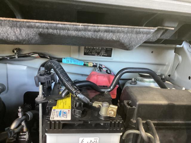 タント Ｘ　ホワイトアクセントＳＡＩＩＩ　衝突被害軽減ブレーキ　横滑り防止装置　オートハイビーム　アイドリングストップ　ステアリングスイッチ　オートライト　キーフリー　オートエアコン　ナビ　ドラレコ　バックカメラ　ＥＴＣ　マット　バイザー（18枚目）