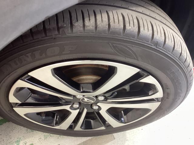 ロッキー G 衝突被害軽減ブレーキ 横滑り防止装置 オートハイビーム アイドリングストップ ステアリングスイッチ オートライト キーフリーシステム オートエアコン CDチューナー ETC マット バイザー(39枚目)