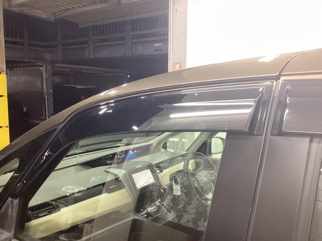 フリード Ｇ・ホンダセンシング　衝突被害軽減ブレーキ　横滑り防止装置　アイドリングストップ　ステアリングスイッチ　オートライト　キーフリーシステム　オートエアコン　ナビ　バックカメラ　ＥＴＣ　マット　バイザー（23枚目）