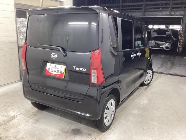 タント Ｘ　衝突被害軽減ブレーキ　横滑り防止装置　オートハイビーム　アイドリングストップ　ステアリングスイッチ　オートライト　キーフリーシステム　オートエアコン　ナビ　ドラレコ　パノラマカメラ　ＥＴＣ　マット（8枚目）