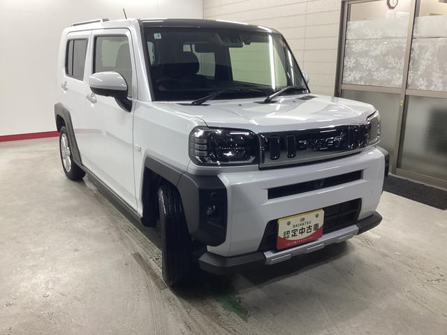 タフト Ｇ　クロムベンチャー　衝突被害軽減ブレーキ　横滑り防止装置　オートハイビーム　アイドリングストップ　ステアリングスイッチ　オートライト　キーフリー　オートエアコン　ナビ　ドラレコ　パノラマカメラ　ＥＴＣ　マット　バイザー（6枚目）