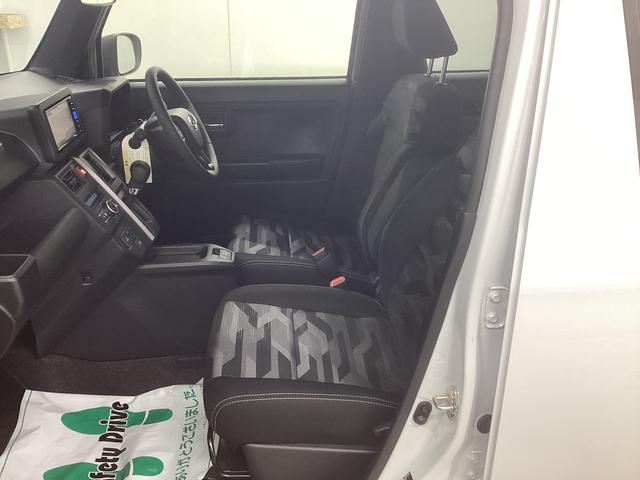 タフト Ｇ　クロムベンチャー　衝突被害軽減ブレーキ　横滑り防止装置　オートハイビーム　アイドリングストップ　ステアリングスイッチ　オートライト　キーフリー　オートエアコン　ナビ　ドラレコ　パノラマカメラ　ＥＴＣ　マット　バイザー（13枚目）