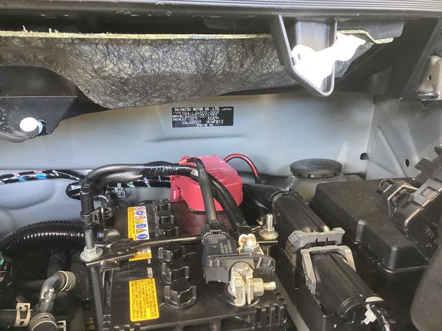 タント Ｘ　衝突被害軽減ブレーキ　横滑り防止装置　オートハイビーム　アイドリングストップ　ステアリングスイッチ　オートライト　キーフリーシステム　オートエアコン　パノラマカメラ　マット　バイザー（18枚目）