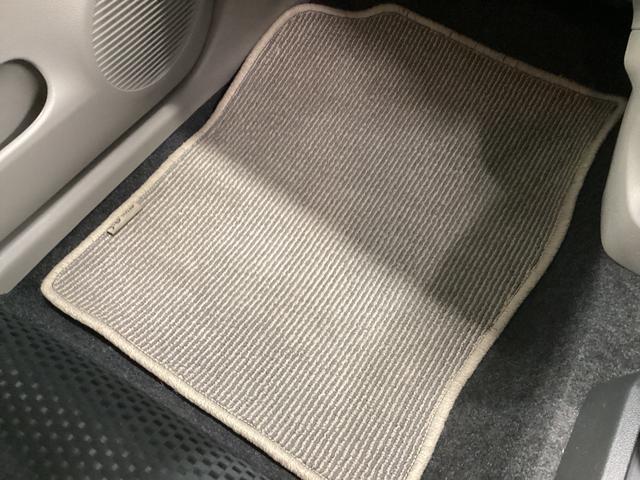 ミライース Ｘ　リミテッドＳＡ　衝突被害軽減ブレーキ　横滑り防止装置　ＣＶＴ　エアコン　パワステ　アイドリングストップ　アルミホイール　キーレス　ＣＤチューナー　マット　バイザー（25枚目）