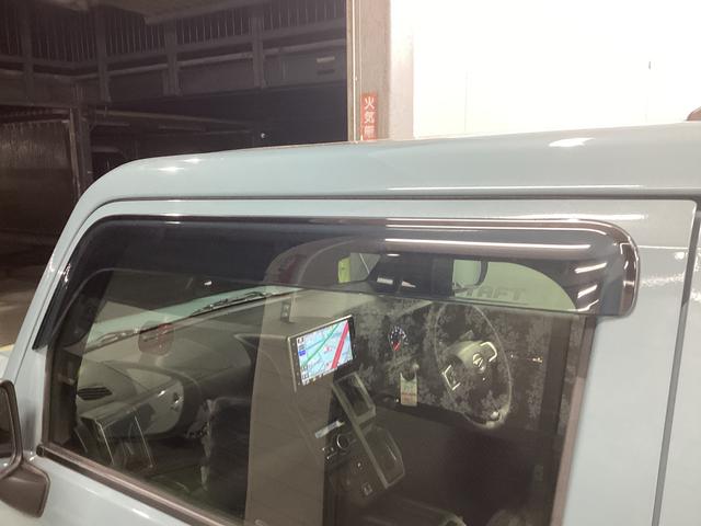 タフト Ｇ　クロムベンチャー　衝突被害軽減ブレーキ　横滑り防止装置　オートハイビーム　アイドリングストップ　ステアリングスイッチ　オートライト　キーフリー　オートエアコン　ナビ　ドラレコ　パノラマカメラ　ＥＴＣ　マット　バイザー（23枚目）