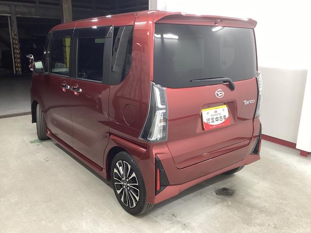 タント カスタムＲＳ　衝突被害軽減ブレーキ　横滑り防止装置　オートハイビーム　アイドリングストップ　ステアリングスイッチ　オートライト　キーフリーシステム　オートエアコン　パノラマカメラ　マット　バイザー（9枚目）