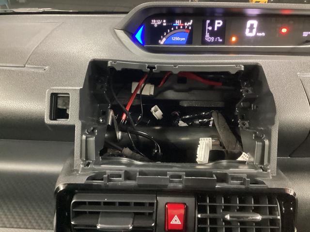 タント カスタムＲＳ　衝突被害軽減ブレーキ　横滑り防止装置　オートハイビーム　アイドリングストップ　ステアリングスイッチ　オートライト　キーフリーシステム　オートエアコン　パノラマカメラ　マット　バイザー（10枚目）