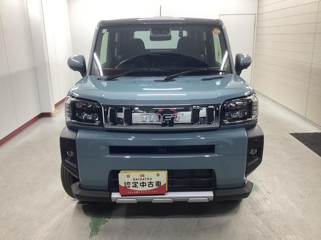 タフト Ｇ　クロムベンチャー　衝突被害軽減ブレーキ　横滑り防止装置　オートハイビーム　アイドリングストップ　ステアリングスイッチ　オートライト　キーフリーシステム　オートエアコン　ナビ　ドラレコ　パノラマカメラ　ＥＴＣ　マット（2枚目）