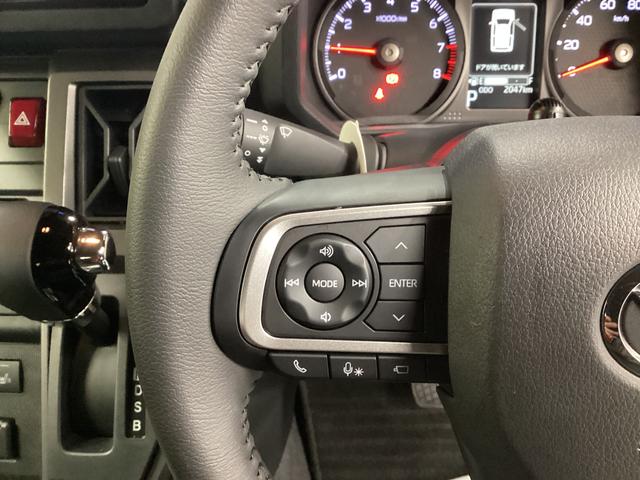 タフト Ｇ　クロムベンチャー　衝突被害軽減ブレーキ　横滑り防止装置　オートハイビーム　アイドリングストップ　ステアリングスイッチ　オートライト　キーフリーシステム　オートエアコン　ナビ　ドラレコ　パノラマカメラ　ＥＴＣ　マット（28枚目）