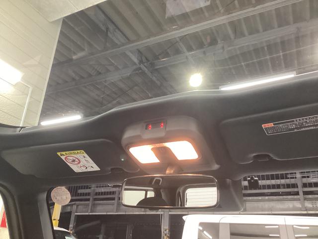 タフト Ｇ　クロムベンチャー　衝突被害軽減ブレーキ　横滑り防止装置　オートハイビーム　アイドリングストップ　ステアリングスイッチ　オートライト　キーフリーシステム　オートエアコン　ナビ　ドラレコ　パノラマカメラ　ＥＴＣ　マット（36枚目）