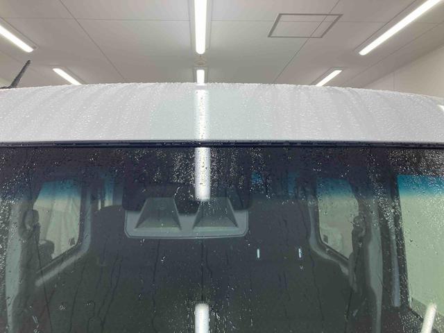 ハイゼットカーゴ クルーズ　衝突被害軽減ブレーキ　横滑り防止装置　４ＷＤ　ＣＶＴ　エアコン　パワステ　オートハイビーム　アイドリングストップ　オートライト　キーフリーシステム　バックカメラ　マット（19枚目）