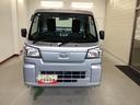 ハイゼットトラック スタンダード　衝突被害軽減ブレーキ　横滑り防止装置　４ＷＤ　ＣＶＴ　エアコン　パワステ　ラジオ　オートハイビーム　アイドリングストップ　オートライト　マット　バイザー（2枚目）