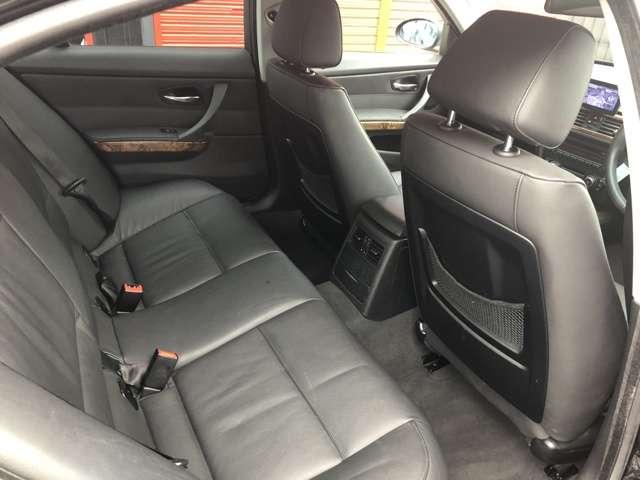 320i ハイラインパッケージ 黒レザー 社外ナビ(15枚目)