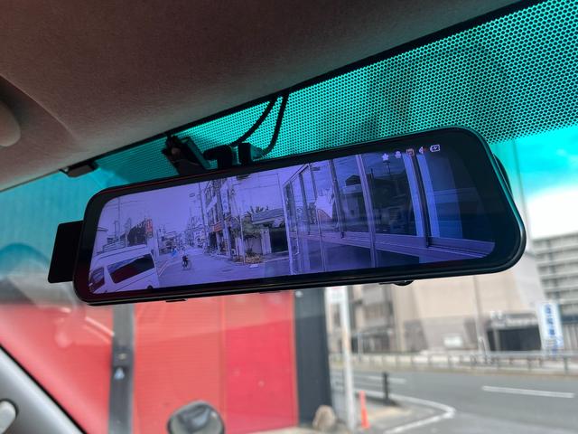 ハイエースバン ロングスーパーＧＬ　３型　後期　ナビ　地デジ　Ｂｌｕｅｔｏｏｔｈ　カロッツェリアフリップダウンモニター　シートカバー　ベッドキット　後席シートベルト　前後デッキカバー　Ｒ７．９オルタネーター交換済み　ディーゼル１＆２施工（38枚目）