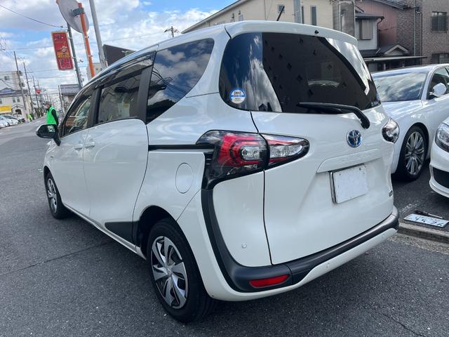 シエンタ ハイブリッドＧ　クエロ　ワンオーナー車　７人乗り　９インチナビ　全方位カメラ　両側Ｐスライドドア　クルコン　バックカメラカメラ　ハーフレザーシート　レーンアシスト　Ｂｌｕｅｔｏｏｔｈ　スペアキー有　ドラレコ（9枚目）