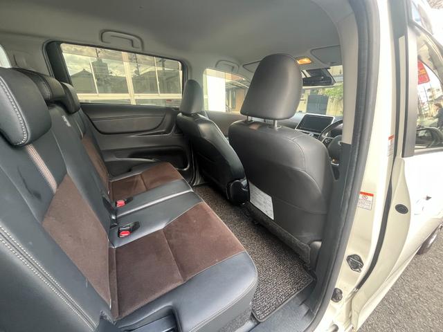 シエンタ ハイブリッドＧ　クエロ　ワンオーナー車　７人乗り　９インチナビ　全方位カメラ　両側Ｐスライドドア　クルコン　バックカメラカメラ　ハーフレザーシート　レーンアシスト　Ｂｌｕｅｔｏｏｔｈ　スペアキー有　ドラレコ（19枚目）