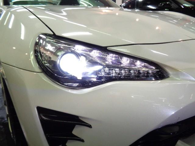 ８６ Ｇ　後期モデルＦＡ２０ＢＯＸＥＲエンジン６ＭＴミッションＯＰ２本出しマフラーＢＬＩＴＺ車高調ＶＥＲＴＥＸカーボンウイングＡＤＶＡＮ１８ＡＷスリットローターＶＳＣナビＴＶバックカメラＮＡＲＤＩステアドラレコ（10枚目）