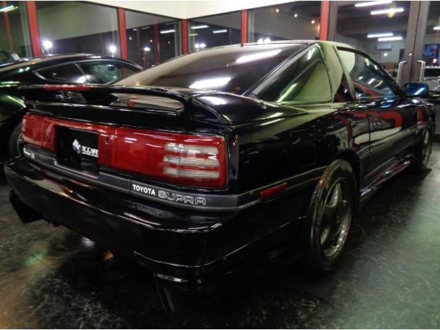 スープラ ２．５ＧＴツインターボＲ　ターボＡ仕様フルエアロノーマルルーフ１ＪＺ－ＧＴＥツインターボエンジン純正５ＭＴ専用２本出しマフラービルシュタインアルミラジエターレカロシートターボＲアルミリトラクタブルＬＥＤライトＴベルト交換済（3枚目）