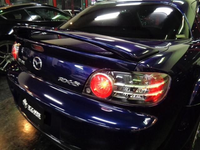 ＲＸ－８ タイプＳ　ＢＬＩＴＺスーパーチャージャーＲＥＮＥＳＩＳロータリーエンジン６ＭＴミッションＲマジックマフラーＭＡＺＤＡＳＰＥＥＤエアロ足回りＰ１アルミＳＢＣ黒赤レザーシートＢＯＳＥサウンドナビＳＲ走行３万ｋｍ台（12枚目）