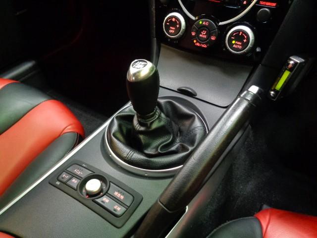ＲＸ－８ タイプＳ　ＢＬＩＴＺスーパーチャージャーＲＥＮＥＳＩＳロータリーエンジン６ＭＴミッションＲマジックマフラーＭＡＺＤＡＳＰＥＥＤエアロ足回りＰ１アルミＳＢＣ黒赤レザーシートＢＯＳＥサウンドナビＳＲ走行３万ｋｍ台（27枚目）