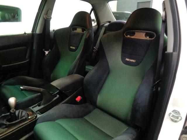 アコード ユーロＲ　プレミアムホワイトパールカラーフルエアロＨ２２ＡＶＴＥＣエンジン５ＭＴステンマフラーカーボンエアチャンバー車高調ＮＳＸキャリパーレカロシートＨＩＤライトＬＥＤＦＯＧタワーバーレザーステア７スポークＡＷ（33枚目）