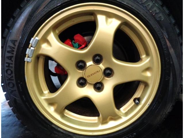 インプレッサ ＷＲＸ　ＳＴｉバージョンＩＶ　２２Ｂ仕様エアロＥＪ２０ＢＯＸＥＲターボエンジン５ＭＴミッション４ＷＤステンマフラーＳＴＩ足回りレッド対向キャリパーラムコ追加メーターＳＴＩカーボンタワーバーＳＴＩアルミＭＯＭＯステアＴベルト交換済（24枚目）