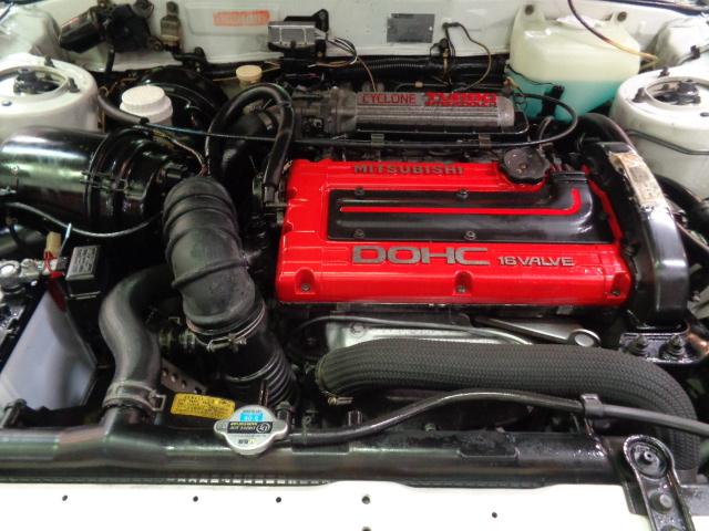 ギャラン ＶＲ－４　４Ｇ６３ターボエンジン純正５ＭＴミッション４ＷＤ２本出しマフラーＴＥＩＮ車高調レカロシートパナスポーツＧ７アルミＲスポイラーＭＯＭＯステアリング角目ＦＯＧライト電動サンルーフ走行８万ｋｍＴベルト交換済（41枚目）