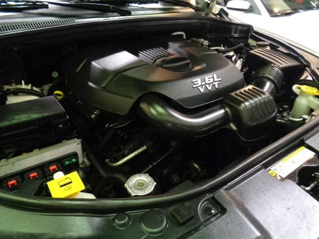 ダッジ・デュランゴ クルー　３．６Ｖ６ＶＶＴエンジンブラックレザーシート３列７シーターフルセグナビＴＶバックサイドフロントカメラクルーズＣパワーシート電動リアゲートリアソナースマートキーＬＥＤＦＯＧドラレコＥＴＣ（42枚目）