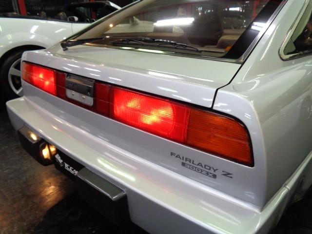 フェアレディZ 300ZX 後期モデルVG30ETV6ターボエンジン2by2Tバールーフ専用ワイドボディ専用2本出しマフラーディスクアルミホイールリトラクタブルLEDライトFOGライトフルノーマル車タイミングベルト交換済(13枚目)