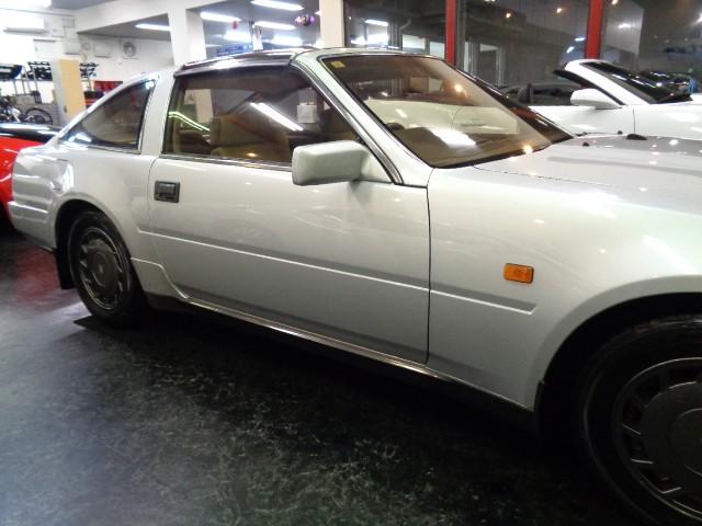 フェアレディZ 300ZX 後期モデルVG30ETV6ターボエンジン2by2Tバールーフ専用ワイドボディ専用2本出しマフラーディスクアルミホイールリトラクタブルLEDライトFOGライトフルノーマル車タイミングベルト交換済(21枚目)