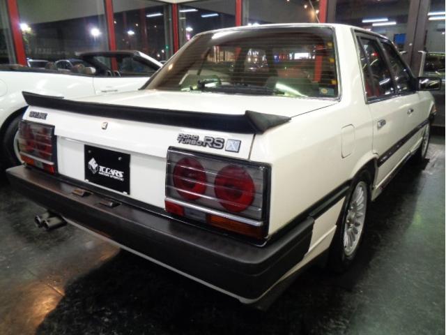 スカイライン 2000ターボRS-X DR30鉄仮面EJ20ETターボエンジン純正5MTミッション専用2本出しマフラーフェンダーフィントランクスポイラー純正アルミホブラックシートD席電動サポートフルノーマル1オーナー親族名変走行6万km(3枚目)